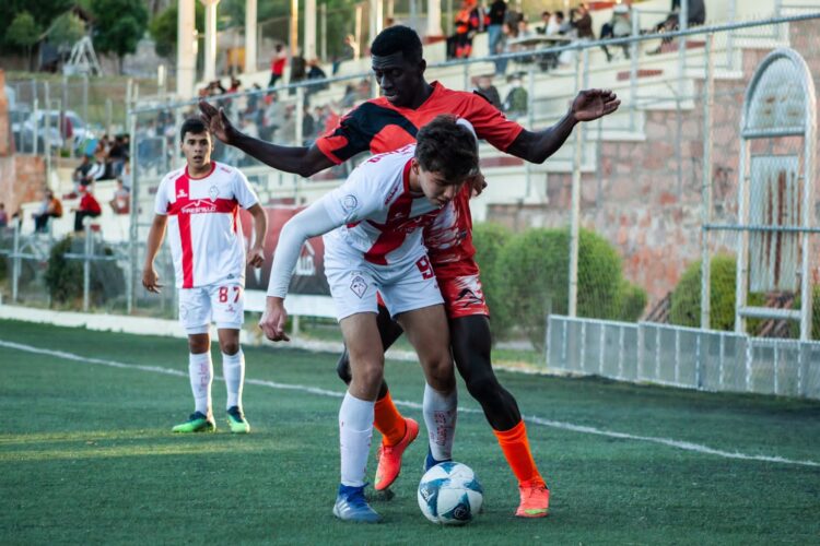 Triunfo de 4 puntos para Corre Premier
