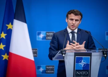 Planea Francia coordinar una ´operación humanitaria´ en Mariúpol