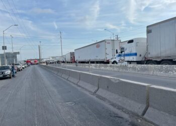Termina bloqueo en puente de Pharr, pero continuan inspecciones en Texas