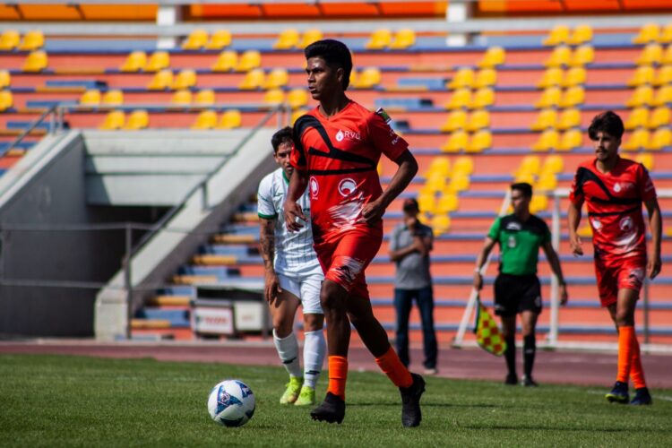 Presentan metodología para Escuelas y Academias Correcaminos