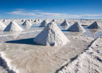 Urge AMLO fast-track en Cámaras para litio