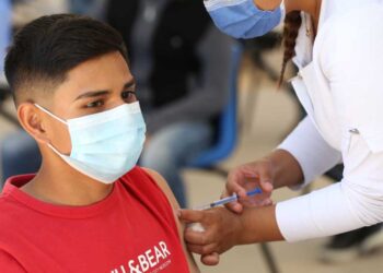 Aplican vacunas a jovenes de 18-39 años Reynosa