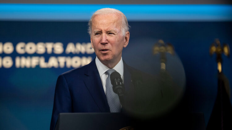 Tiroteos no frenan recursos de Biden a Ucrania en lugar de seguridad pública