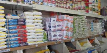 Las personas se ven obligadas a reducir sus comidas diarias