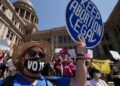 Autorizan abortar a mujer: Desafía Jueza Ley Estatal de Texas