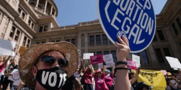 Autorizan abortar a mujer: Desafía Jueza Ley Estatal de Texas